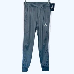 NEW Jordan Big Boy’s Joggers Pants size M Dark Grey